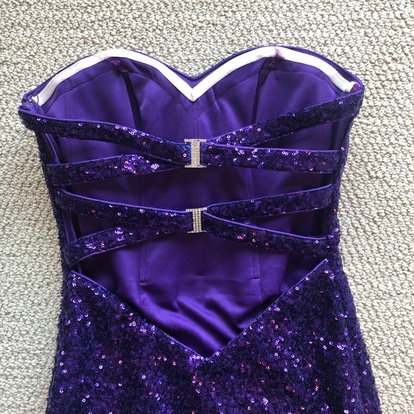 ⭐️Host Pick⭐️ La Femme Prom Dress - Picture 5 of 8